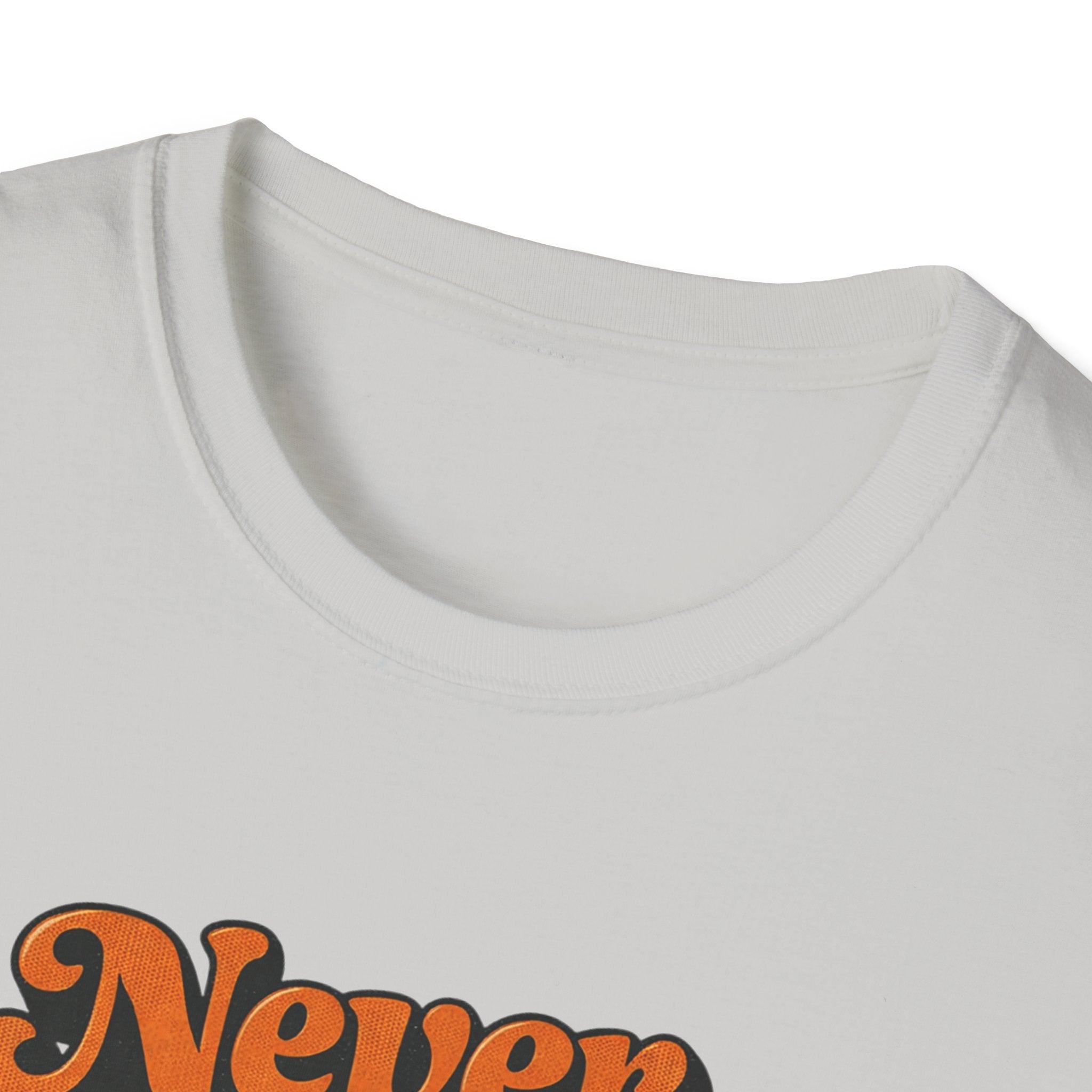 Never Give Up Retro Typhography T-Shirt